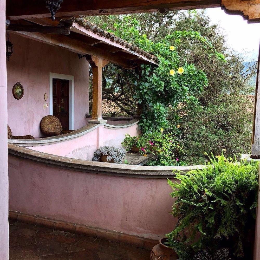 La Casa Rosada Bed & Breakfast Copan Ruinas Exterior photo