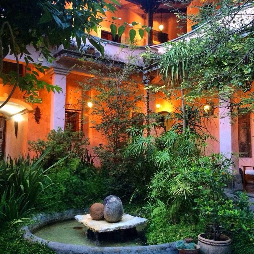 La Casa Rosada Bed & Breakfast Copan Ruinas Exterior photo